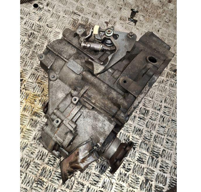 Volkswagen Golf IV 1997-2003 hatchback 1.9 TDI diesel MT 85 kW 1999  Prevodovka manuálna DRW