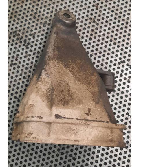 Mercedes Sprinter II 906 2006- hatchback 2.2 CDI diesel 80 kW 2002  Držiak motora A6462230304