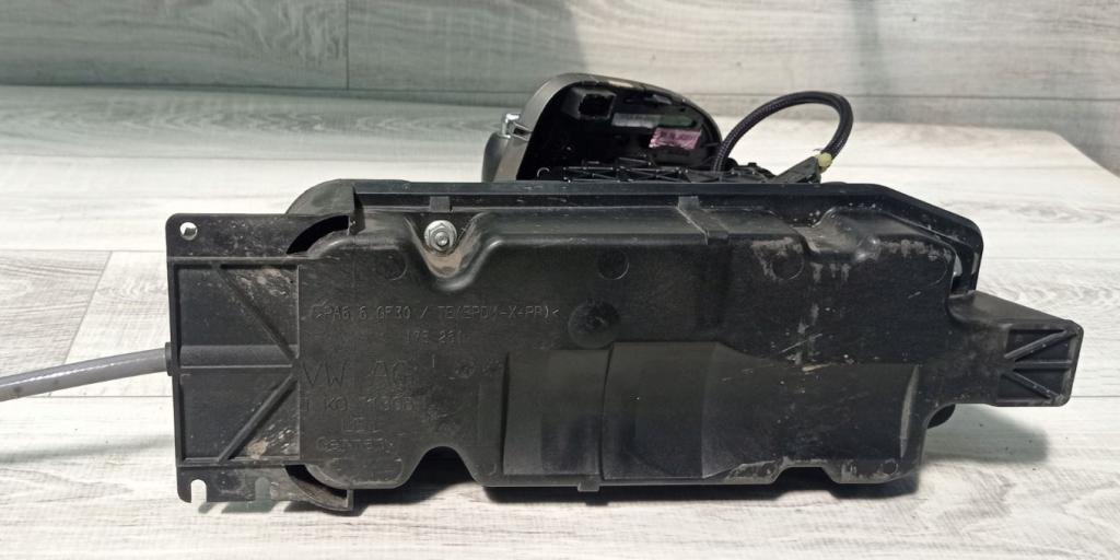 Seat Altea hatchback 2.0 TDI diesel MT 103 kW 2004  Rýchlostná páka (kulisa) 1K1713025L