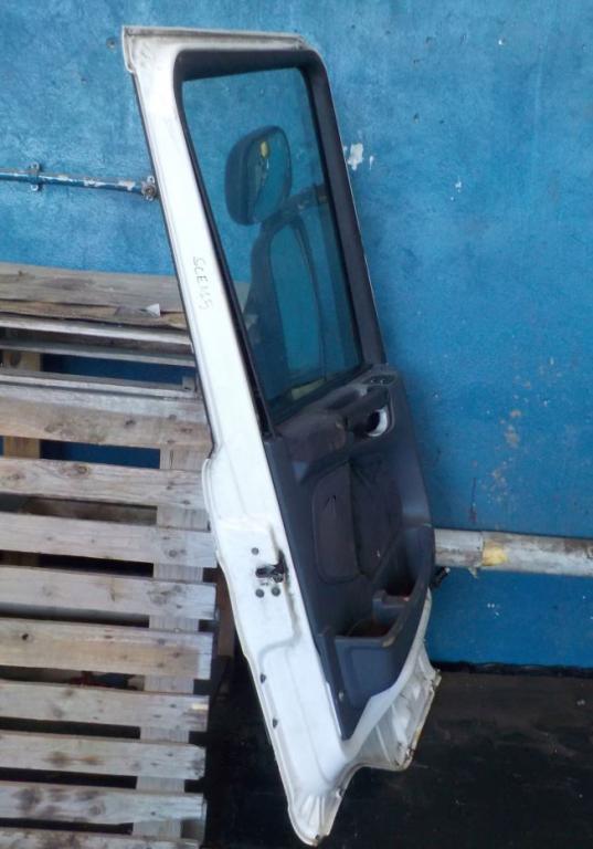 Scania  R420  Dvere predné ľavé