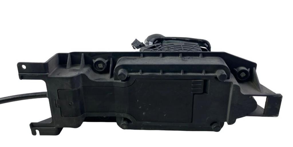 Volkswagen Passat B7 2010-2014 sedan 1.4 TSI petrol MT 90 kW 2011  Rýchlostná páka (kulisa) 3AB713023A