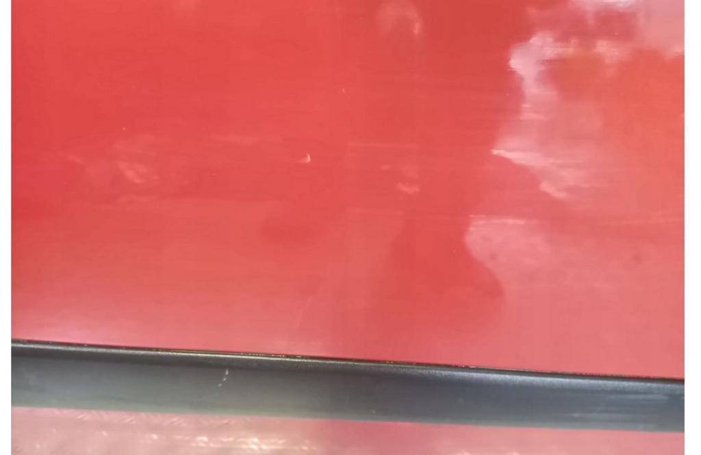 Kia Rio II 2005-2011 hatchback 1.4 16v petrol MT 71 kW 2009  Dvere predné pravé