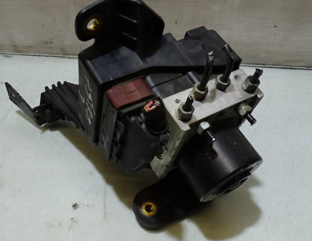 Opel Astra III 2004-2014 sedan 1.3 CDTI diesel MT 51 kW 2004  Pumpa ABS