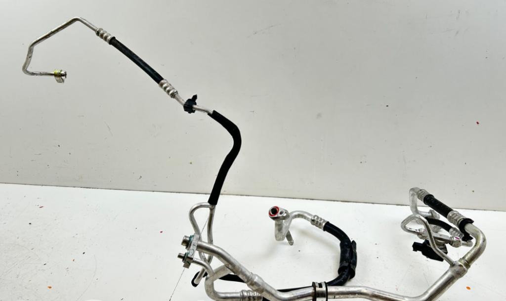 Ford Mustang MACH-E 2020- crossover Rúrka klimatizácie LJ9H19E881A