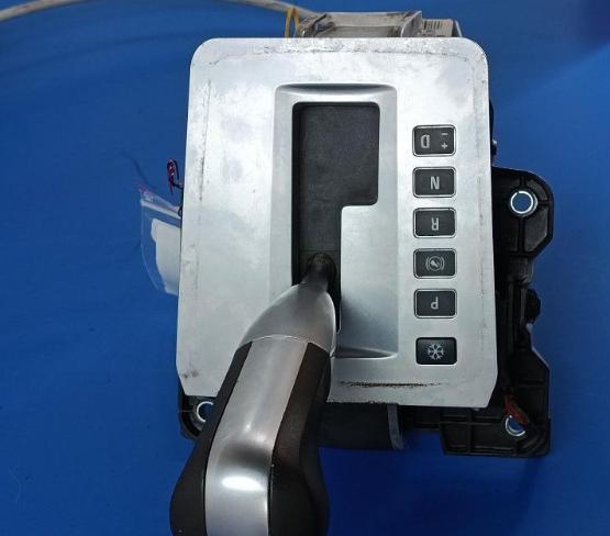 Opel Zafira B 2005-2014 hatchback 1.9 CDTI diesel MT 88 kW 2006  Rýchlostná páka (kulisa) 13142071AD