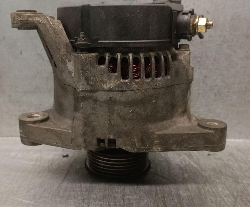 Nissan Primera P11 1996-2002 sedan 2.0 16v petrol MT 110 kW 2000  Alternátor 231002F210