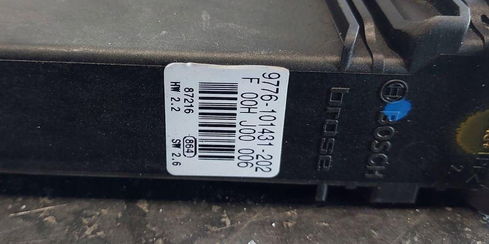 Volkswagen New Beetle 1998-2010 hatchback 1.9 TDI diesel MT 66 kW 1998  Motorček okien predný ľavý 1J2959802C