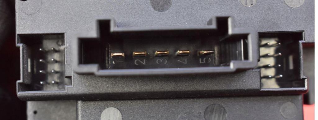 Mercedes E W211 2002-2009 sedan 1.8 KOMPRESSOR petrol 125 kW 0  Spínacia skrinka A2115452308