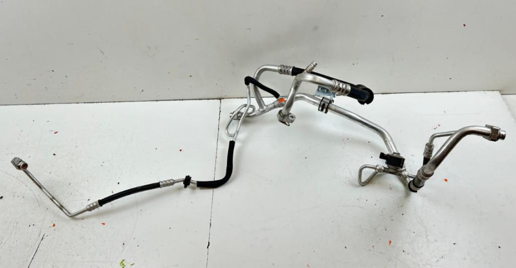 Ford Mustang MACH-E 2020- crossover Rúrka klimatizácie LJ9H19E881A