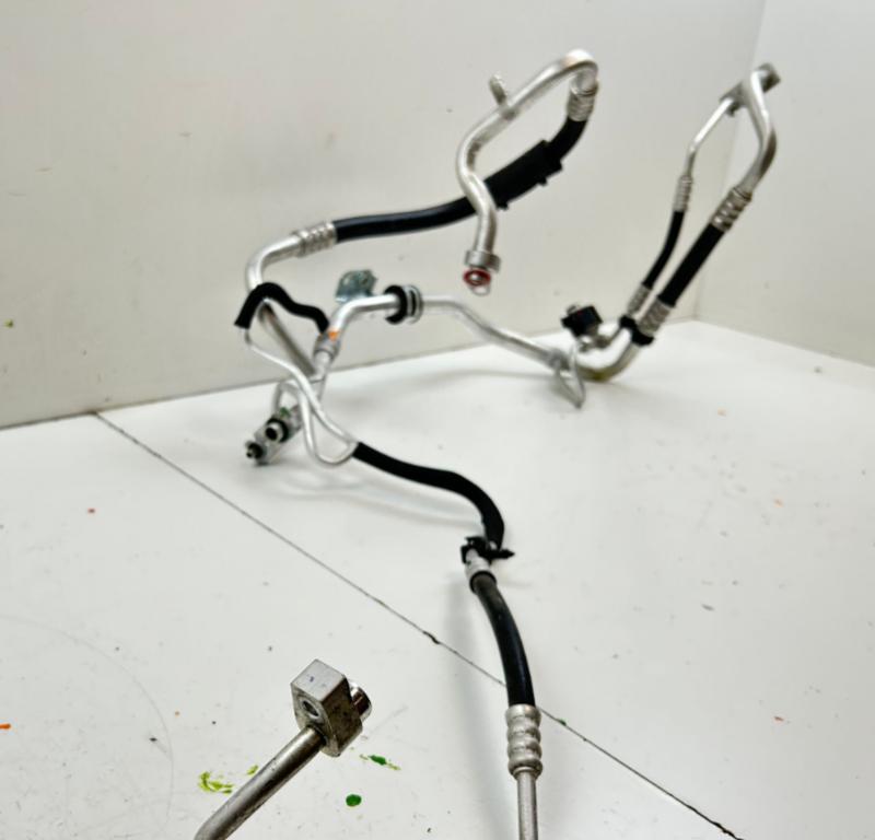 Ford Mustang MACH-E 2020- crossover Rúrka klimatizácie LJ9H19E881A