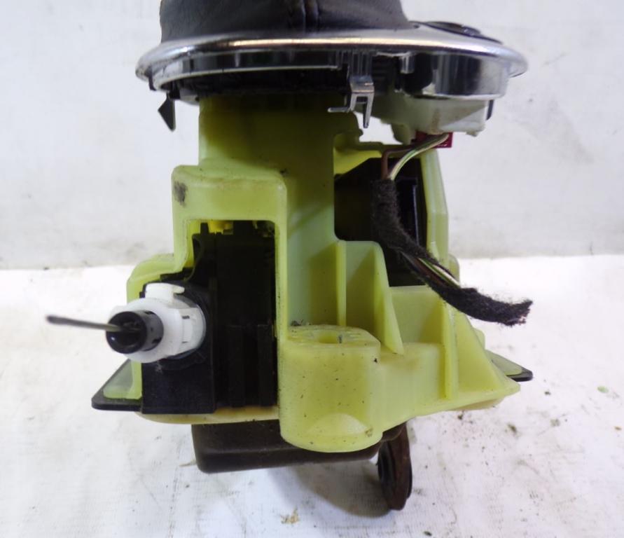 Mercedes C W203 2000-2007 sedan 2.0 KOMPRESSOR petrol MT 120 kW 2001  Rýchlostná páka (kulisa) A2032675524