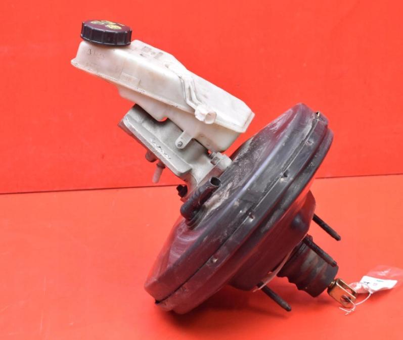 Volvo V50 combi 1.8 16v petrol MT 92 kW 2006  Posilňovač bŕzd 4N51-2B195-AL