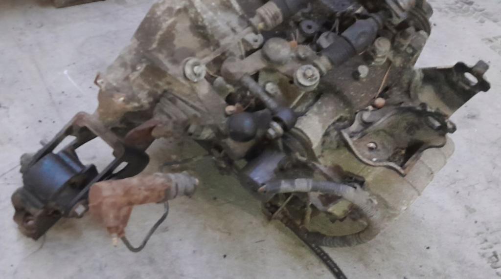 Toyota Auris I 2006-2013 hatchback 1.6 VVTI petrol 1ZRFE MT 91 kW 2007  Prevodovka manuálna P071019947