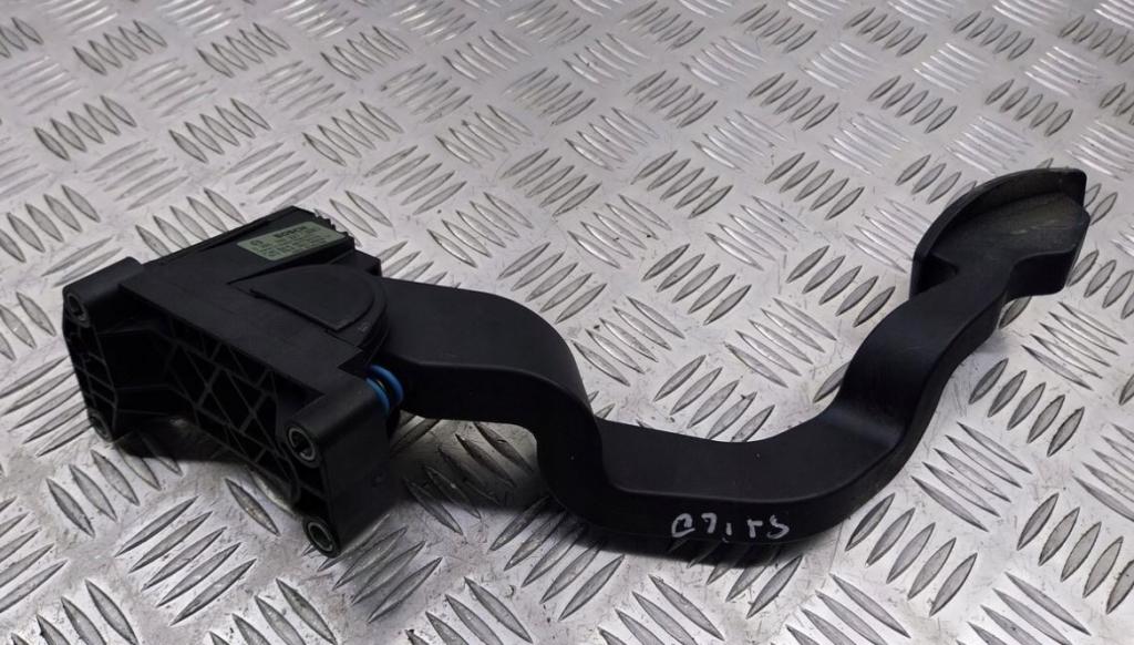 Fiat Stilo 0  0 hatchback 1.4  16v petrol   MT  Potenciometer plynového pedálu 46779078   0280752227