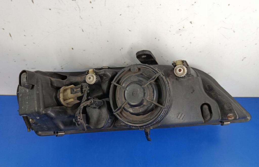 Mitsubishi Space star hatchback 1.9 DID diesel MT 75 kW 2001  Svetla predné  L+P 156263-00 156264-00