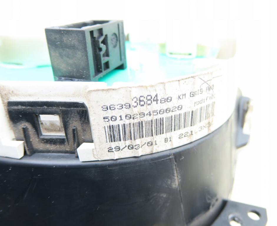 Peugeot Partner I 1996-2008 hatchback 2.0 HDI diesel 2001  Prístrojová doska 9639368480