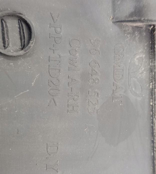 Chevrolet Aveo T250 2006-2011 sedan 1.2 16v petrol MT 62 kW 2009  Torpédo (plast pod čelným sklom) 96648524