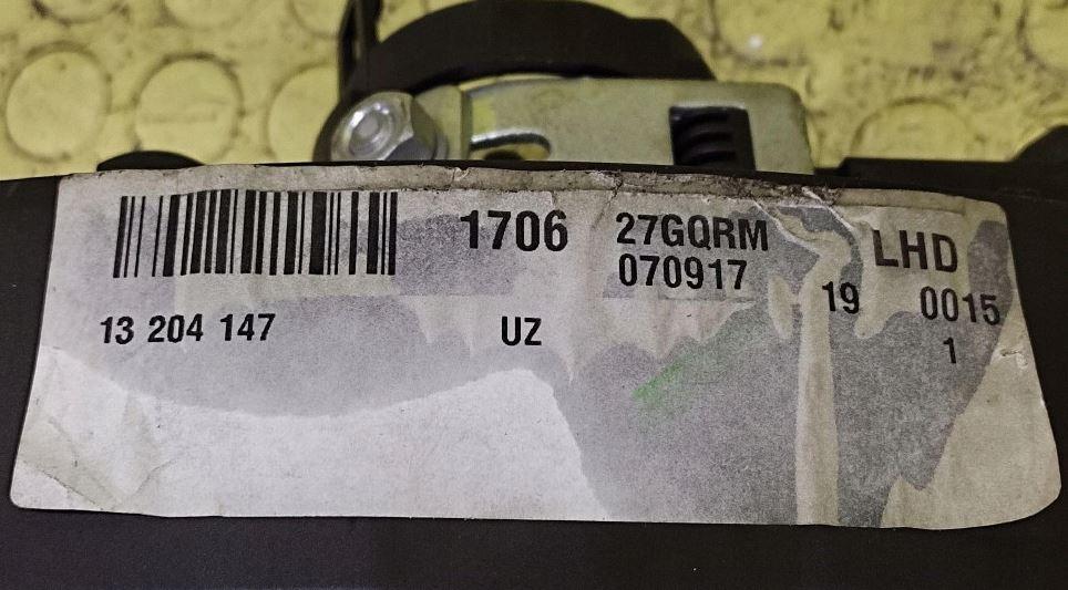 Opel Vectra C 2002-2008 sedan 1.6 16v petrol MT 74 kW 2002  Prepínacie páčky pod volantom 13204147