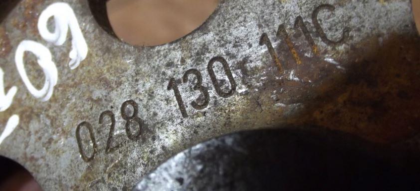 Volkswagen Transporter T4 1990-2003 1.9 D diesel 45 kW 1995  Remenica 028130111C