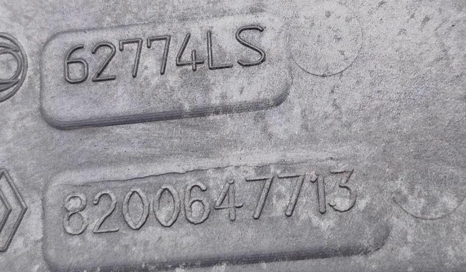 Renault Megane III 2008-2016 combi 1.6 16v petrol MT 81 kW 2014  Sacie potrubie 8200647713 62774LS