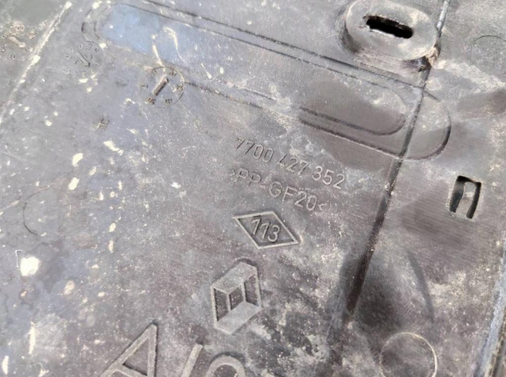 Renault Clio II 1998-2012 hatchback 1.5 DCI diesel MT 48 kW 2002  Spoiler 77700427352