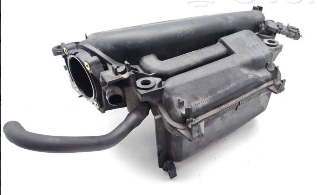 Renault Megane III 2008-2016 combi 1.6 16v petrol MT 81 kW 2014  Sacie potrubie 8200647713 62774LS