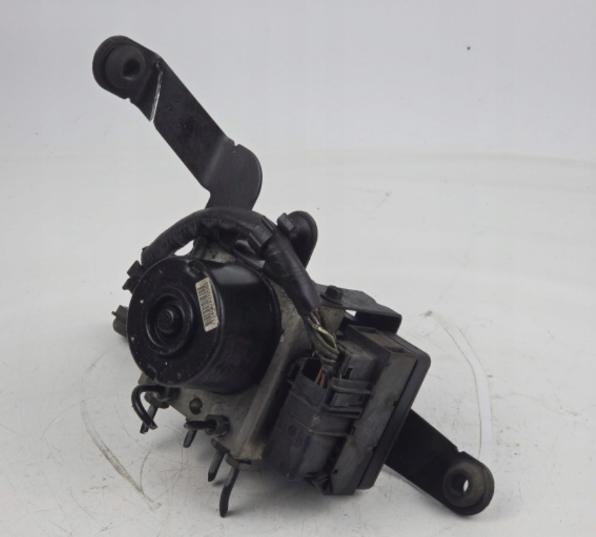 Ford Fiesta Mk6 2002-2008 hatchback 1.3 petrol MT 51 kW 2006  Pumpa ABS 4S61-2M110-CC
