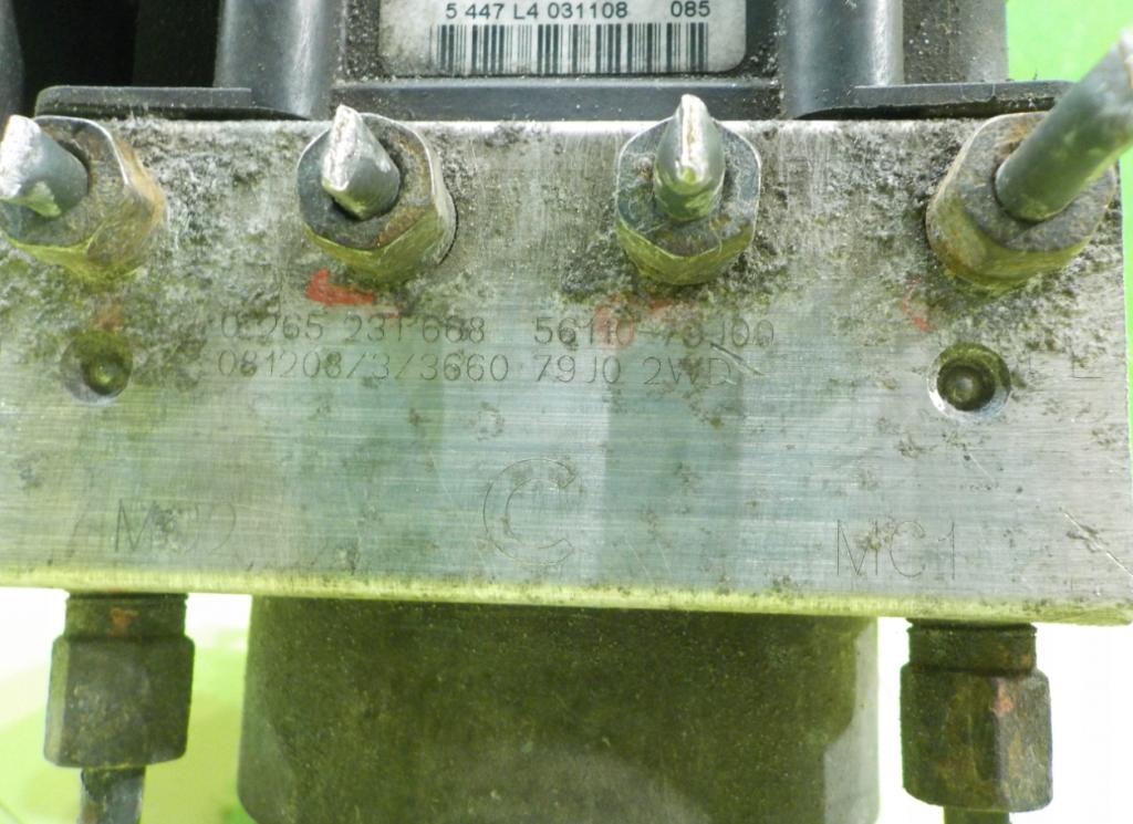 Fiat Sedici hatchback 1.6 16v petrol MT 88 kW 2009 Pumpa ABS 0265231668 0265800493