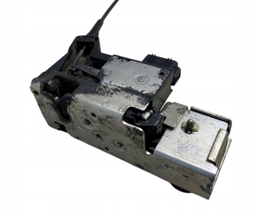 Ford Transit connect 1.8 TDCI diesel 81 kW 2007  Zámok dverí predný ľavý 2T1AV21813BG