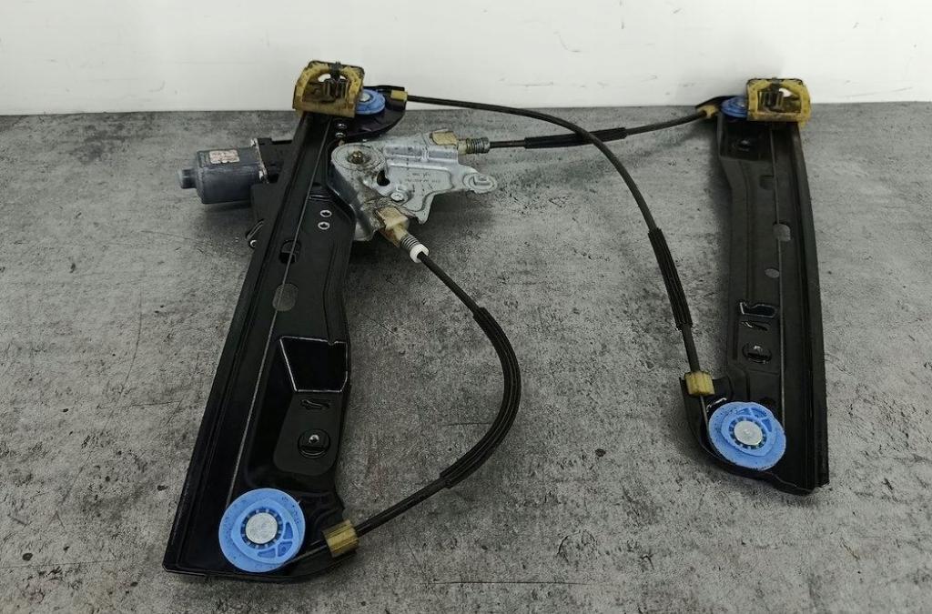 Opel Insignia A 2008-2017 hatchback 2.0 CDTI diesel MT 118 kW 2012  Mechanizmus sťahovania okna predný ľavý 13302456 966432-102