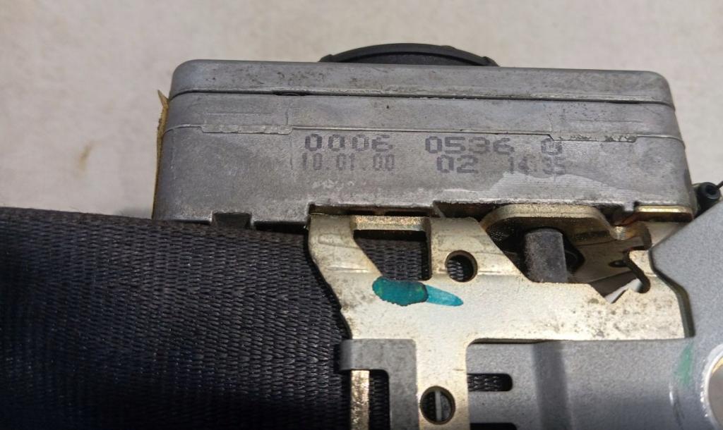 Skoda Octavia I 1996-2010 combi 1.9 TDI diesel MT 81 kW  Bezpečnostný pás predný ľavý 1U4857701A