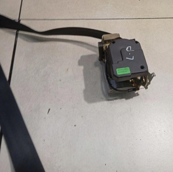 Skoda Octavia I 1996-2010 combi 1.9 TDI diesel MT 81 kW  Bezpečnostný pás predný ľavý 1U4857701A