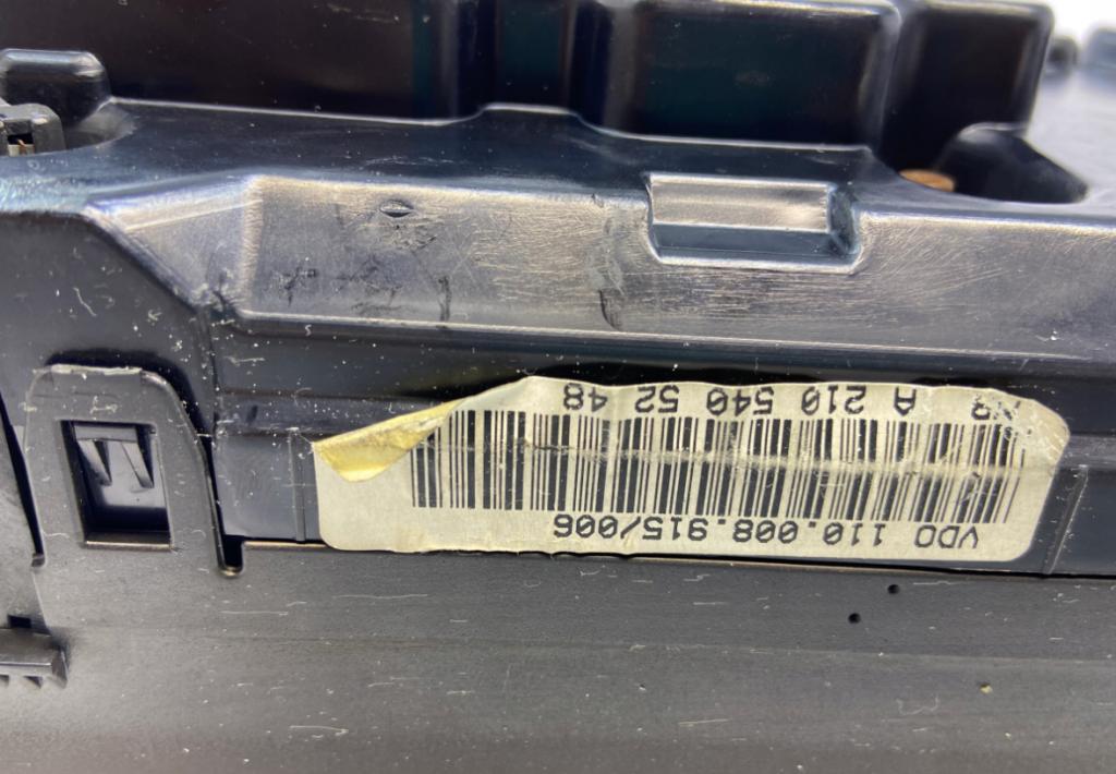 Mercedes E W210 1995-2002 Prístrojová doska A2105405248 87 001 357