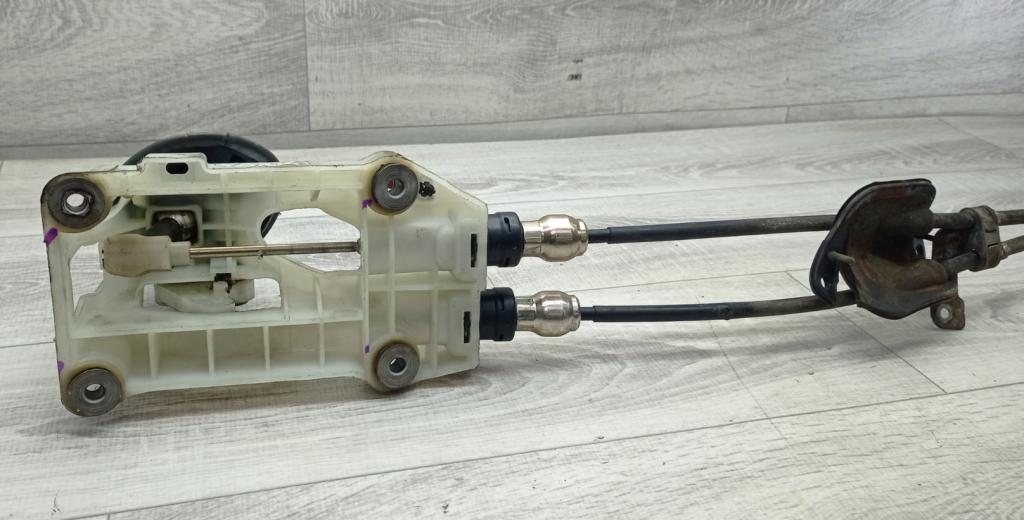 Toyota Yaris I 1999-2005 hatchback 1.0 16v petrol 50 kW 2001  Rýchlostná páka (kulisa)