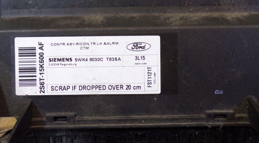 Ford Fiesta Mk6 2002-2008 hatchback 1.4 16v petrol MT 59 kW 2002  Riadiaca jednotka motora (štartovací komplet) 4S61-12A650-EA