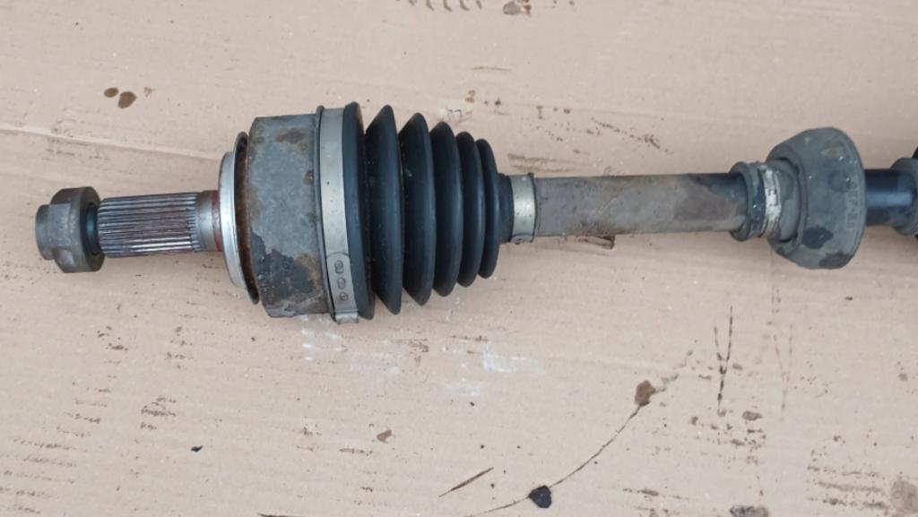 Honda Accord VII 2002-2008 sedan 2.2 I-CTDI diesel MT 103 kW 2005  Poloos predná ľavá