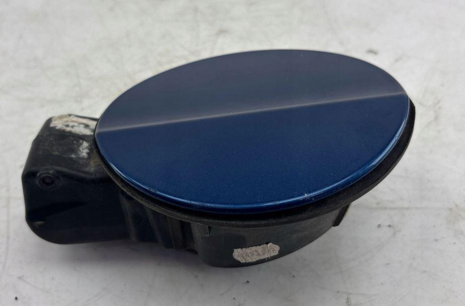 Volkswagen Passat B6 2005-2010 combi 2.0 TDI diesel AT 125 kW 2010  Dvierka nádrže paliva