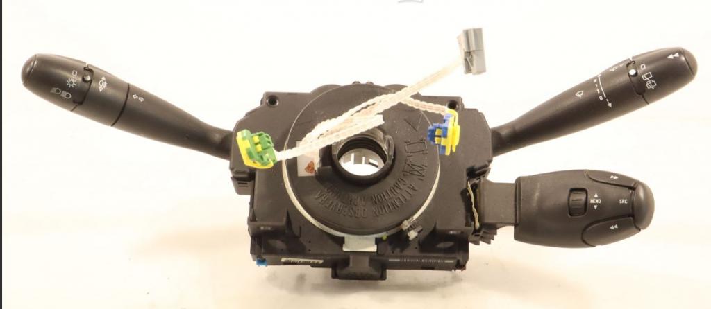 Peugeot 307 hatchback 1.6 16v petrol MT 80 kW 2003  Prepínacie páčky pod volantom 96477540XT