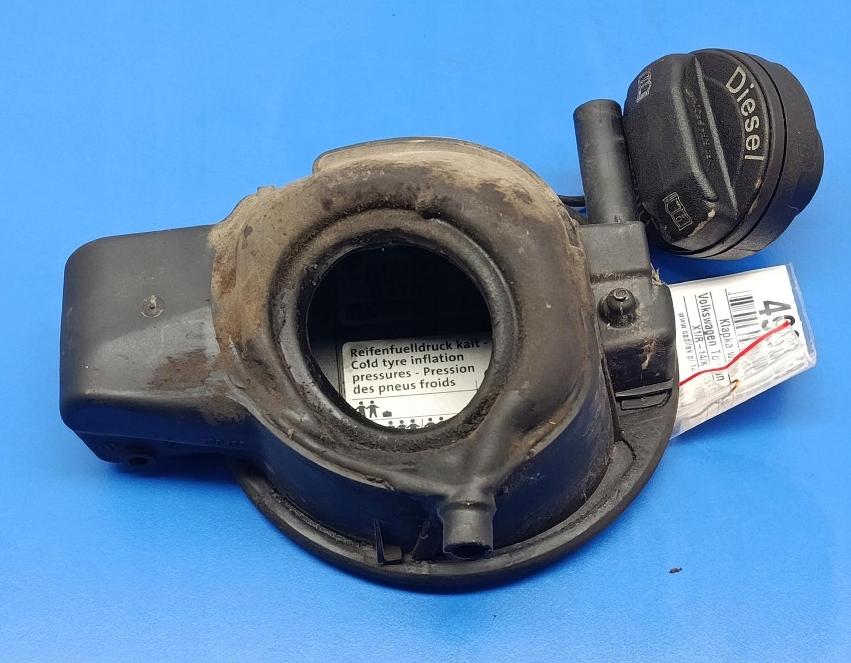 Volkswagen Touran I 2003-2015 minivan 1.9 TDI diesel 77 kW 2009  Dvierka nádrže paliva 1T0809857
