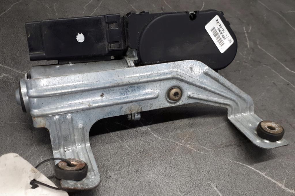 Chevrolet Trans Sport II 1996-2005 hatchback 3.4 V6 petrol AT 137 kW 2002  Motorček stieračov zadný 10435029