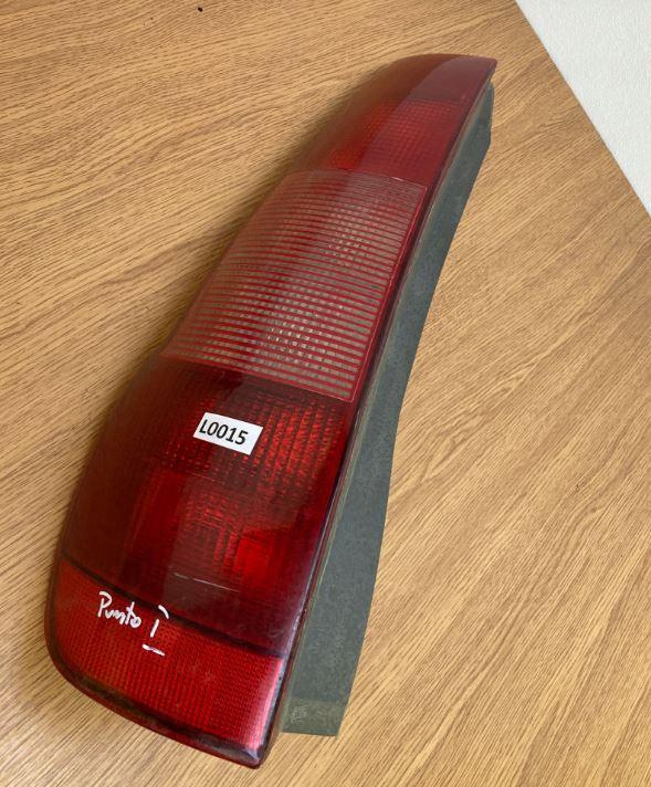 Fiat Punto I 1993-1999 hatchback 1.7 D diesel MT 46 kW 1998  Svetlo zadné ľavé 7730723