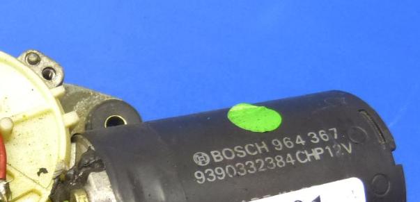 Nissan Terrano II 1992-2006 suv 2.7 TD diesel 74 kW 1994  Motorček stieračov predný 9390332384