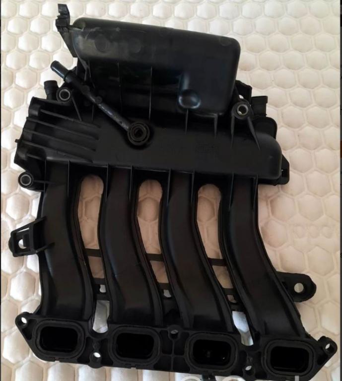 Renault Fluence sedan 1.6 16v petrol MT 81 kW 2010  Sacie potrubie 8201002705 77379LS