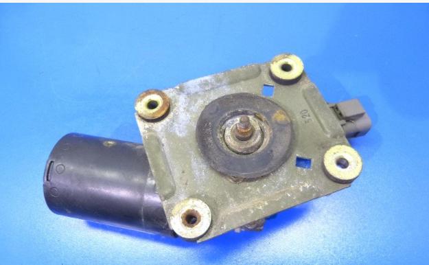 Nissan Terrano II 1992-2006 suv 2.7 TD diesel 74 kW 1994  Motorček stieračov predný 9390332384