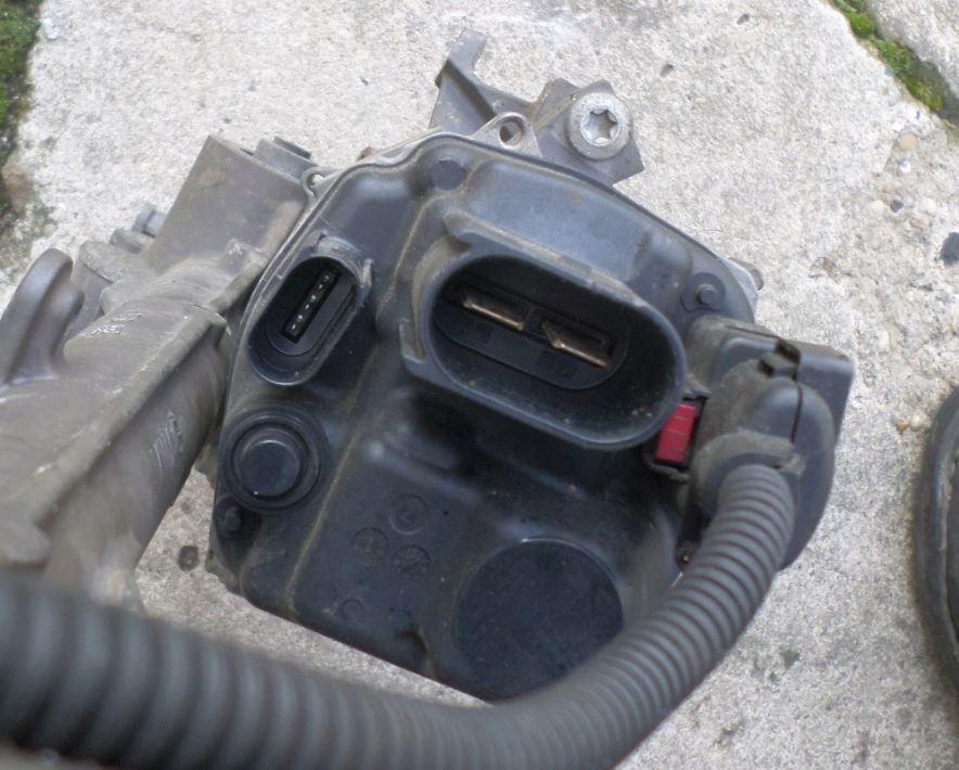 Skoda Octavia III 2013- combi 2.0 TDI diesel MT 110 kW 2015  Riadenie 3Q0909144K