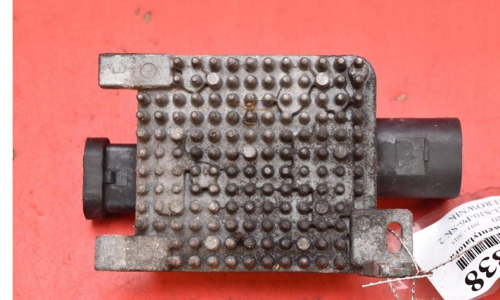 BMW 1 F20 2011-2019 hatchback 1.6 T petrol AT 125 kW 2012  Riadiaca jednotka ventilátora 940011401