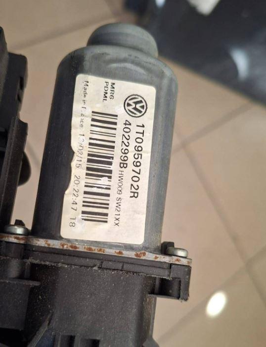 Skoda Octavia II 2004-2013 hatchback 1.9 TDI diesel AT 77 kW 2007  Motorček okien predný pravý 1T0959702R 5K0959792