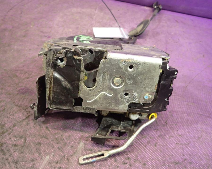 Ford Fiesta Mk6 2002-2008 hatchback 1.4 TDCI diesel MT 50 kW 2004  Zámok dverí zadný ľavý