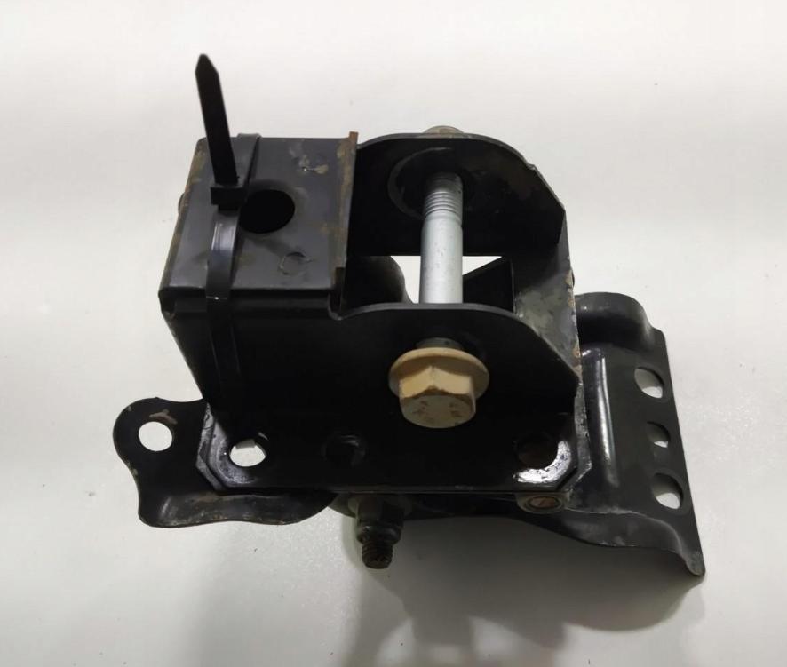 Renault Master II 1998-2010 Úchyt 7700308575E