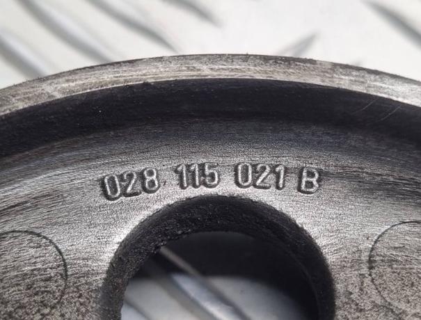 VW AUDI SEAT SKODA  Remenica 028115021B